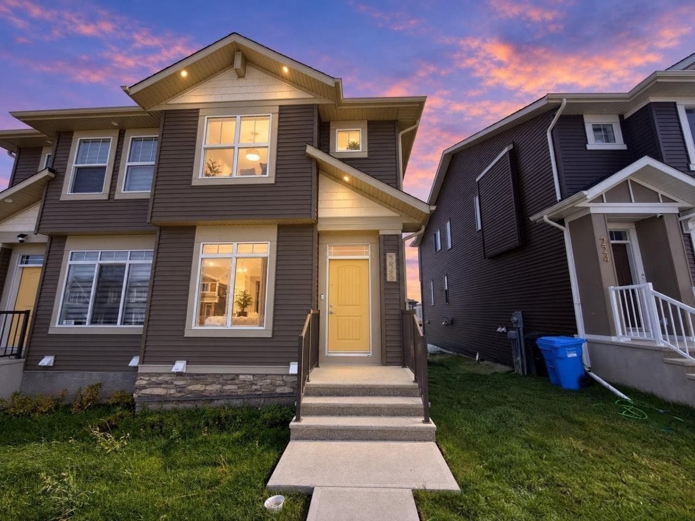 228 Annette Villas NW
