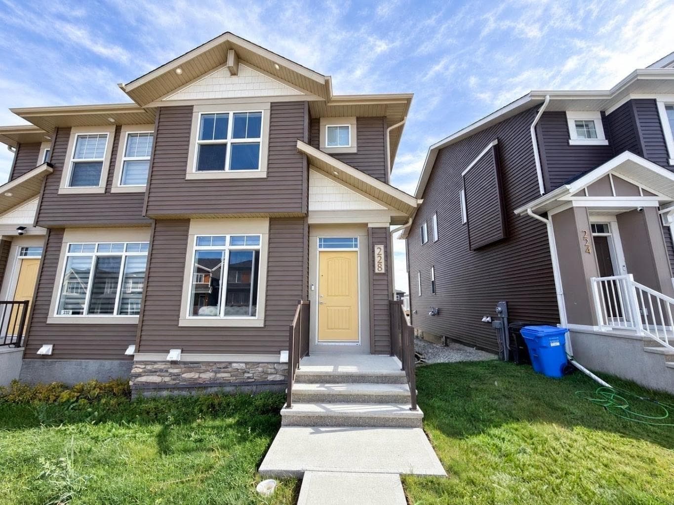228 Annette Villas NW