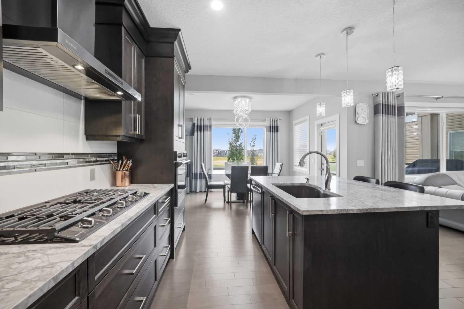 288 Corner Meadows Manor NE