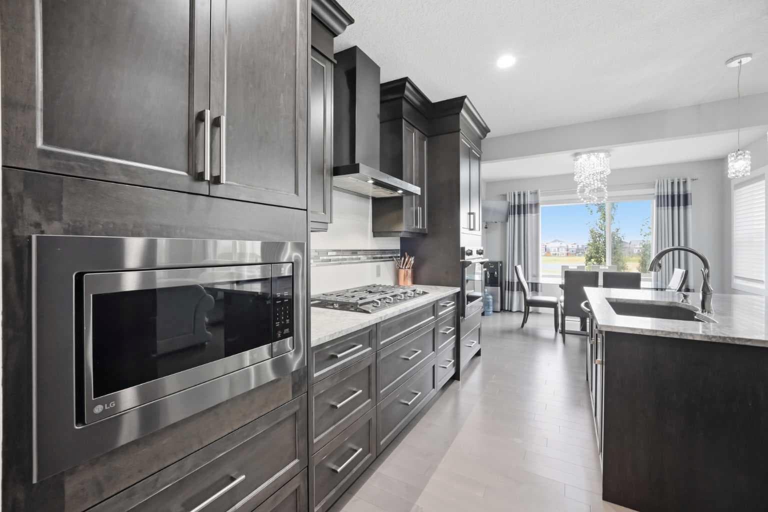 288 Corner Meadows Manor NE
