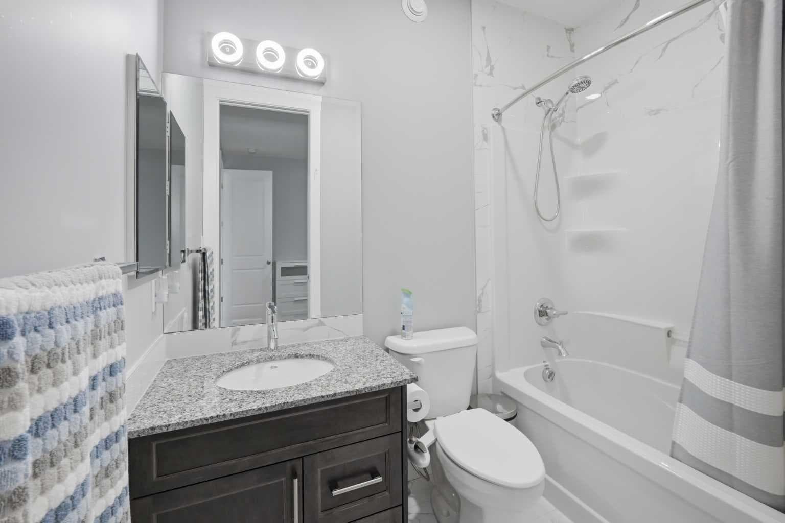 288 Corner Meadows Manor NE