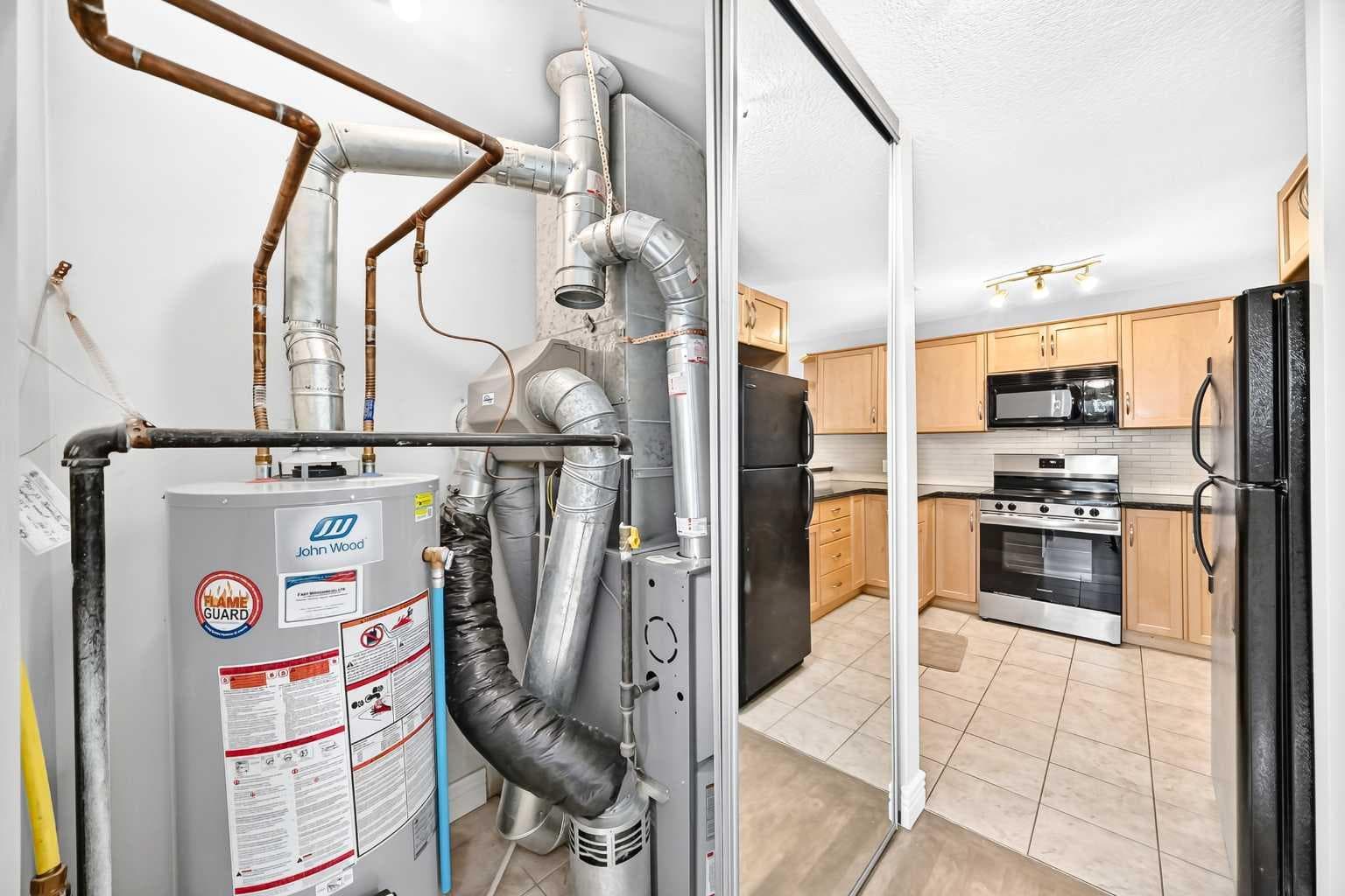 225, 33 Glamis Green SW