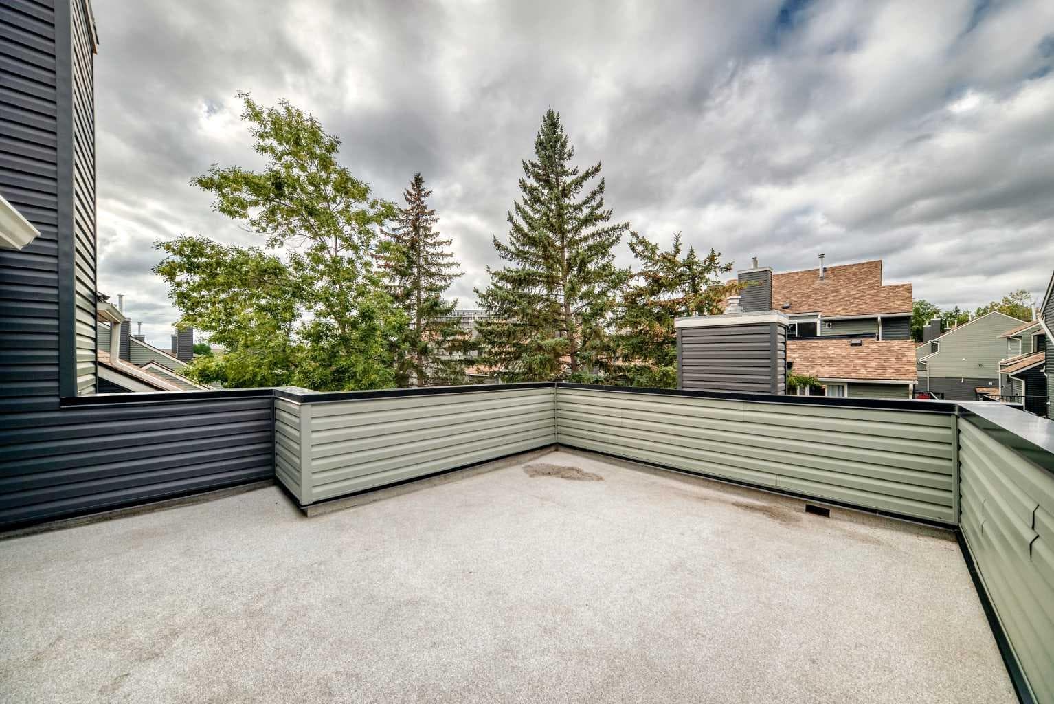 225, 33 Glamis Green SW