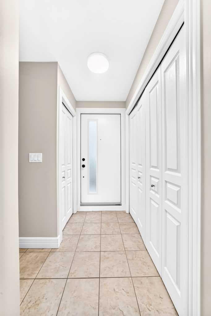 225, 33 Glamis Green SW