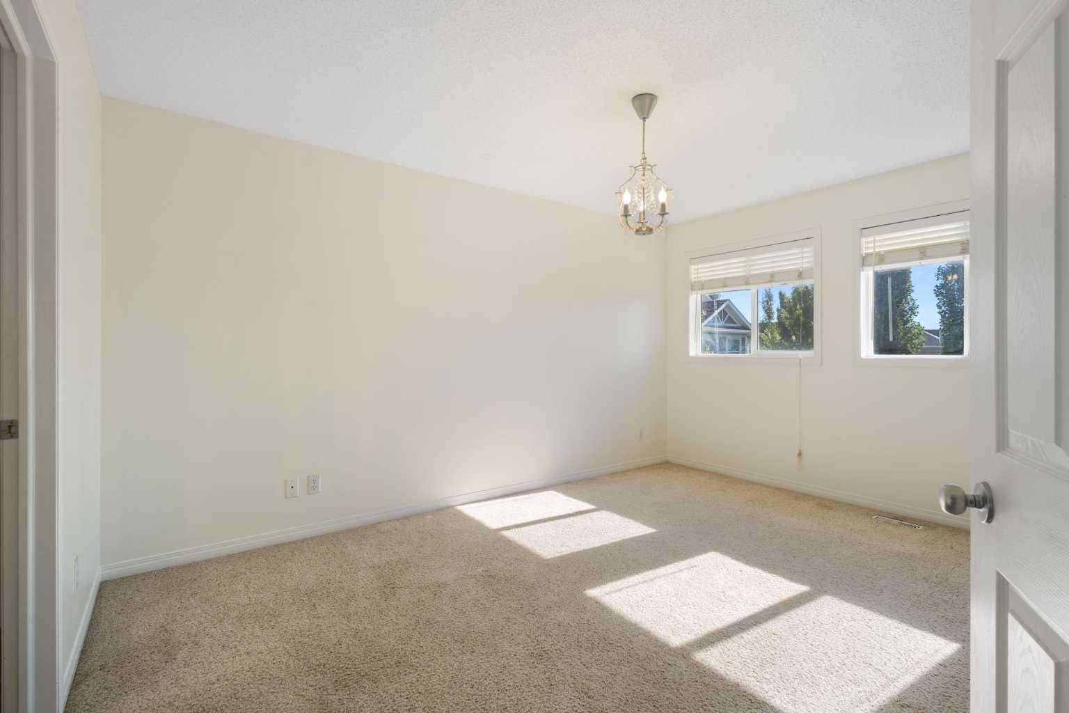 78 Cougar Plateau Way SW