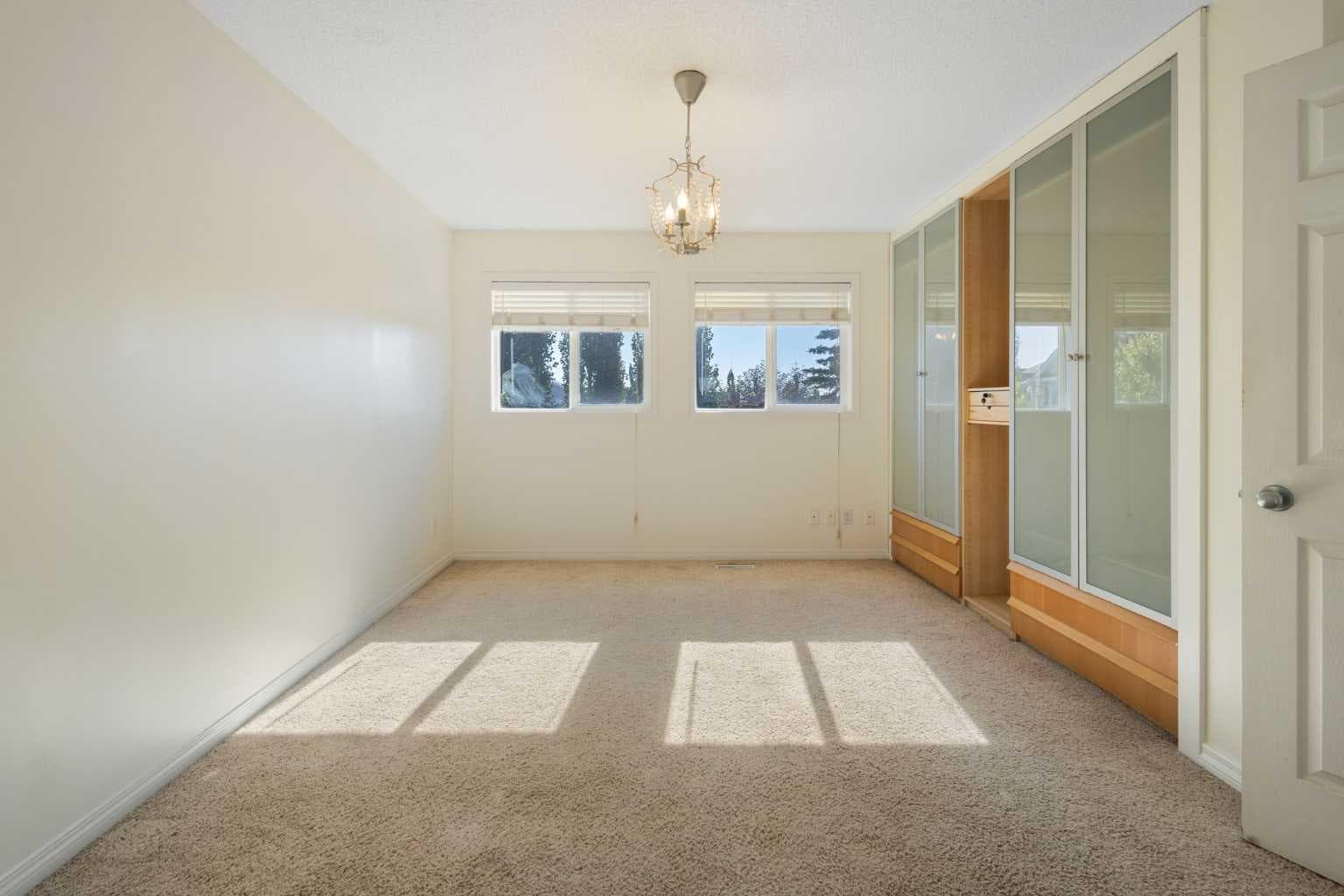 78 Cougar Plateau Way SW