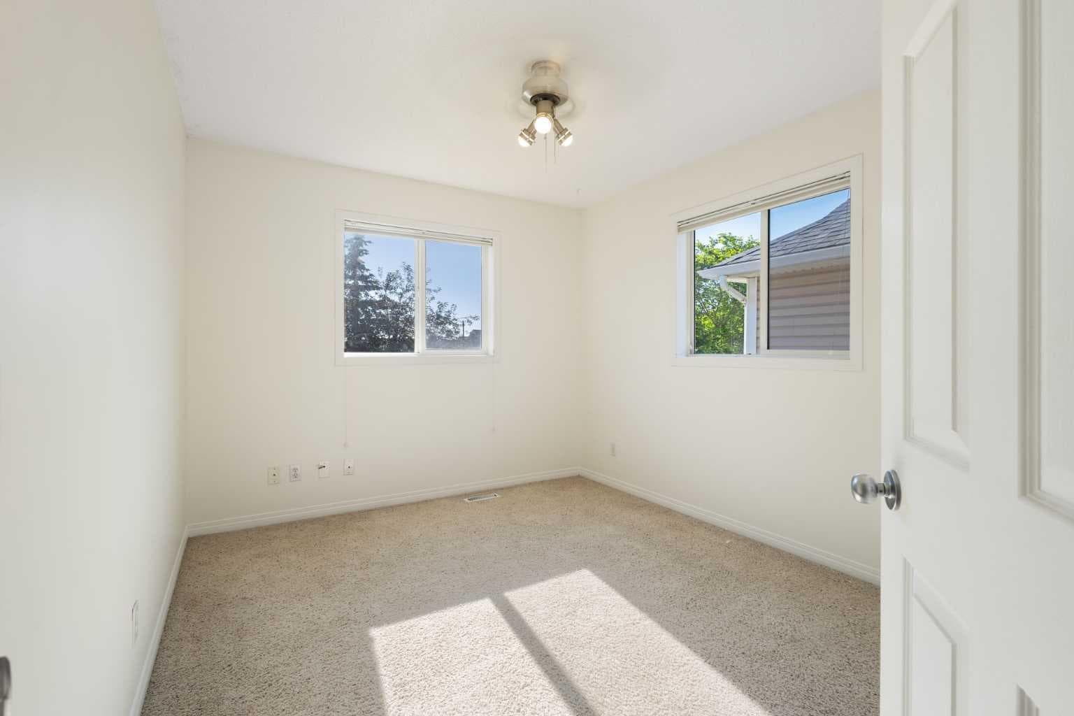 78 Cougar Plateau Way SW