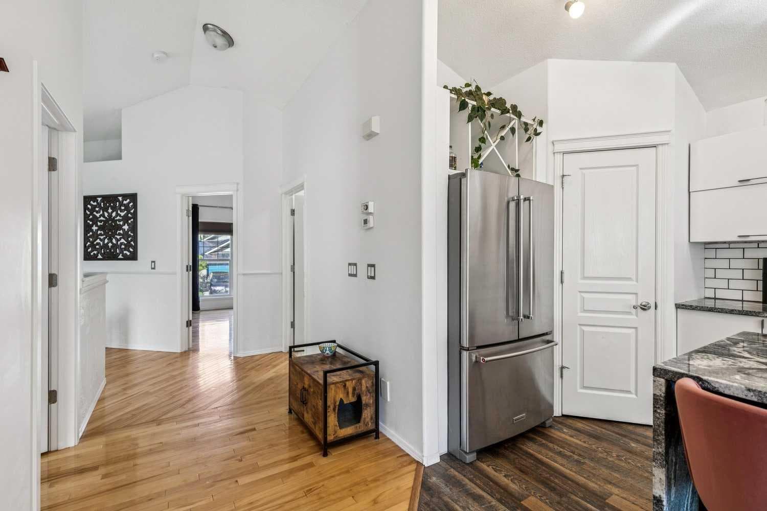 48 West Springs Way SW