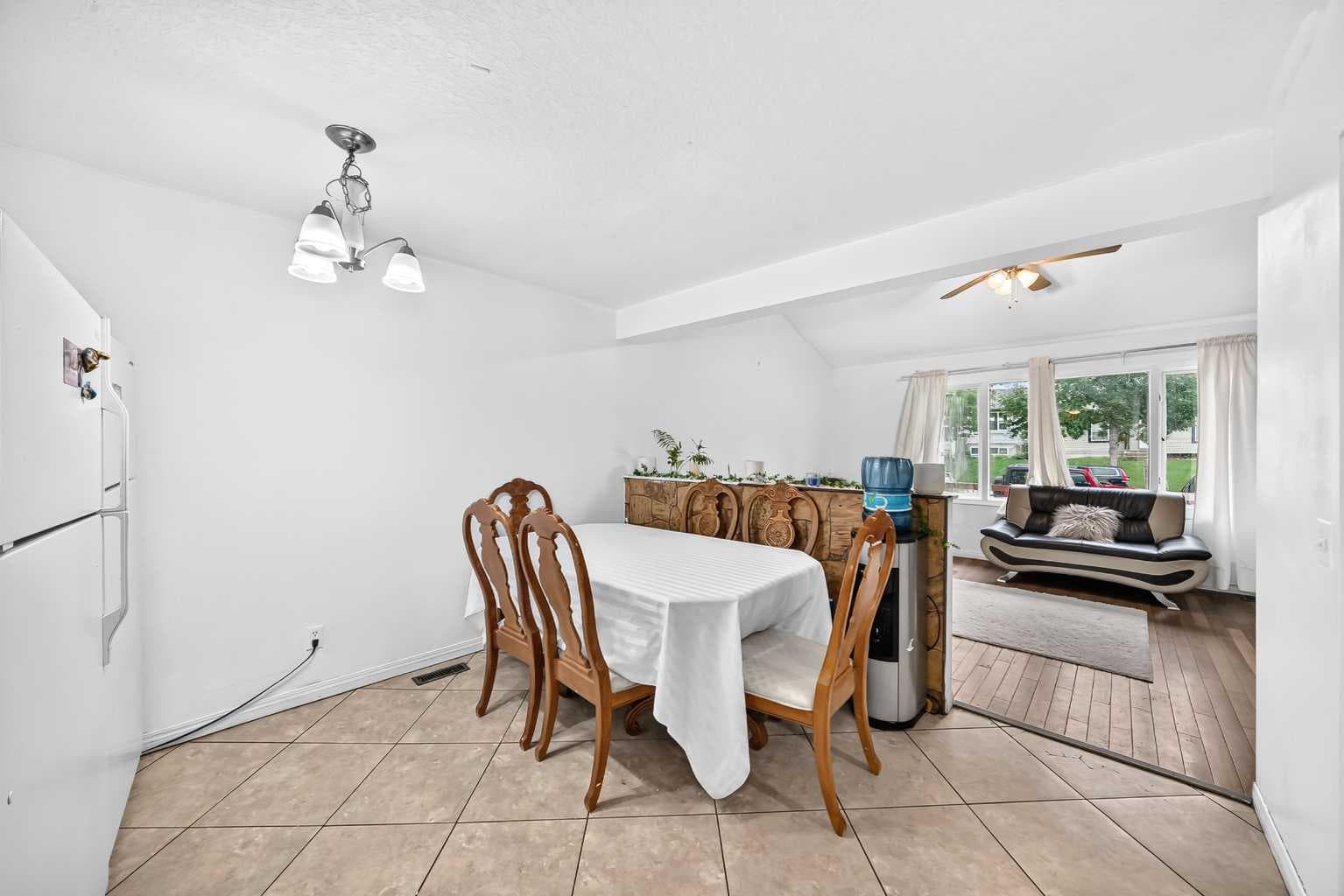 37 Falton Drive NE