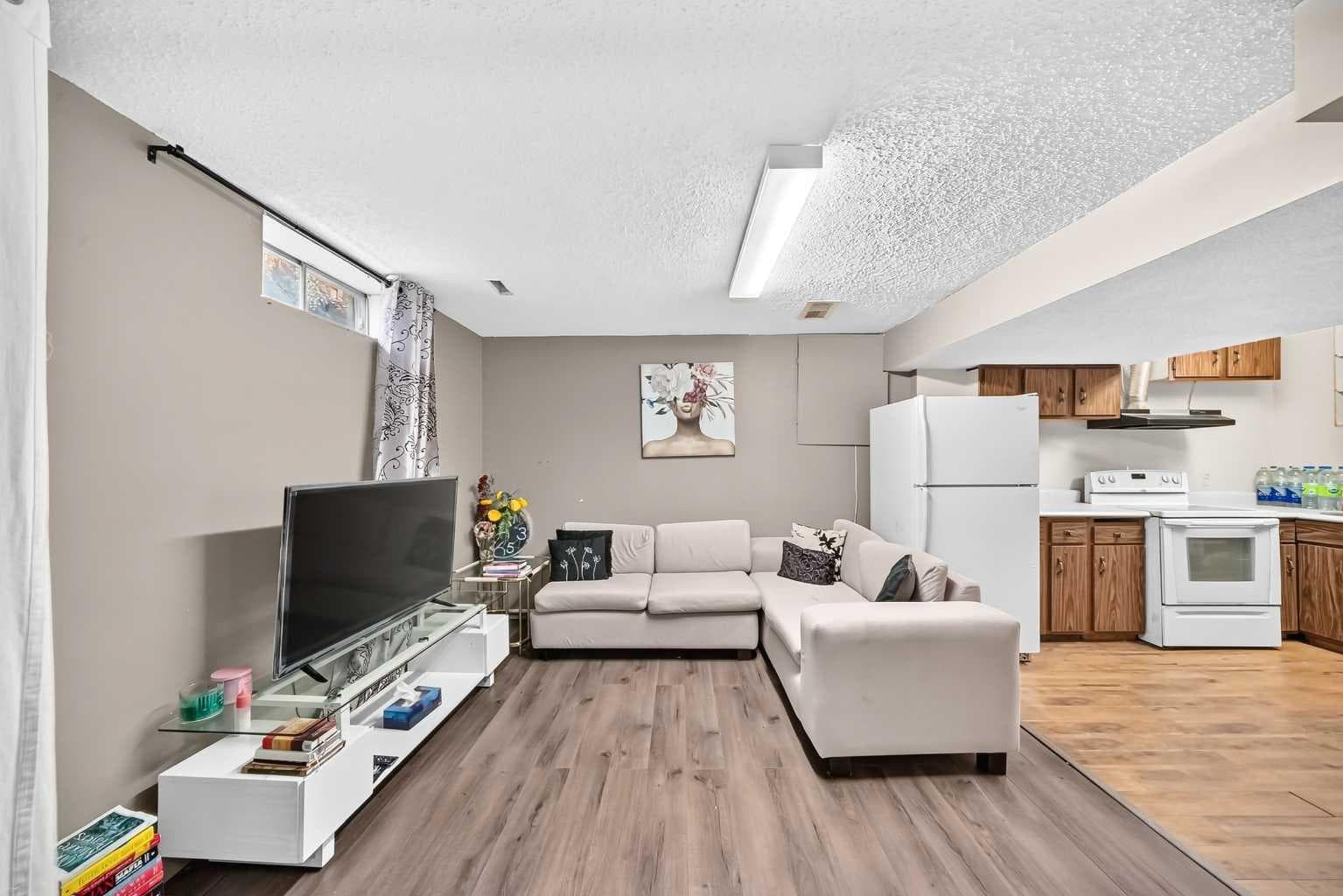 37 Falton Drive NE