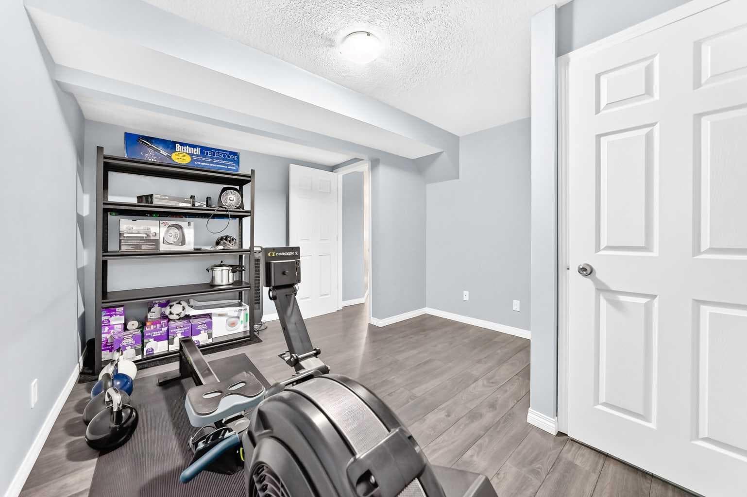 14 Bayside Park SW