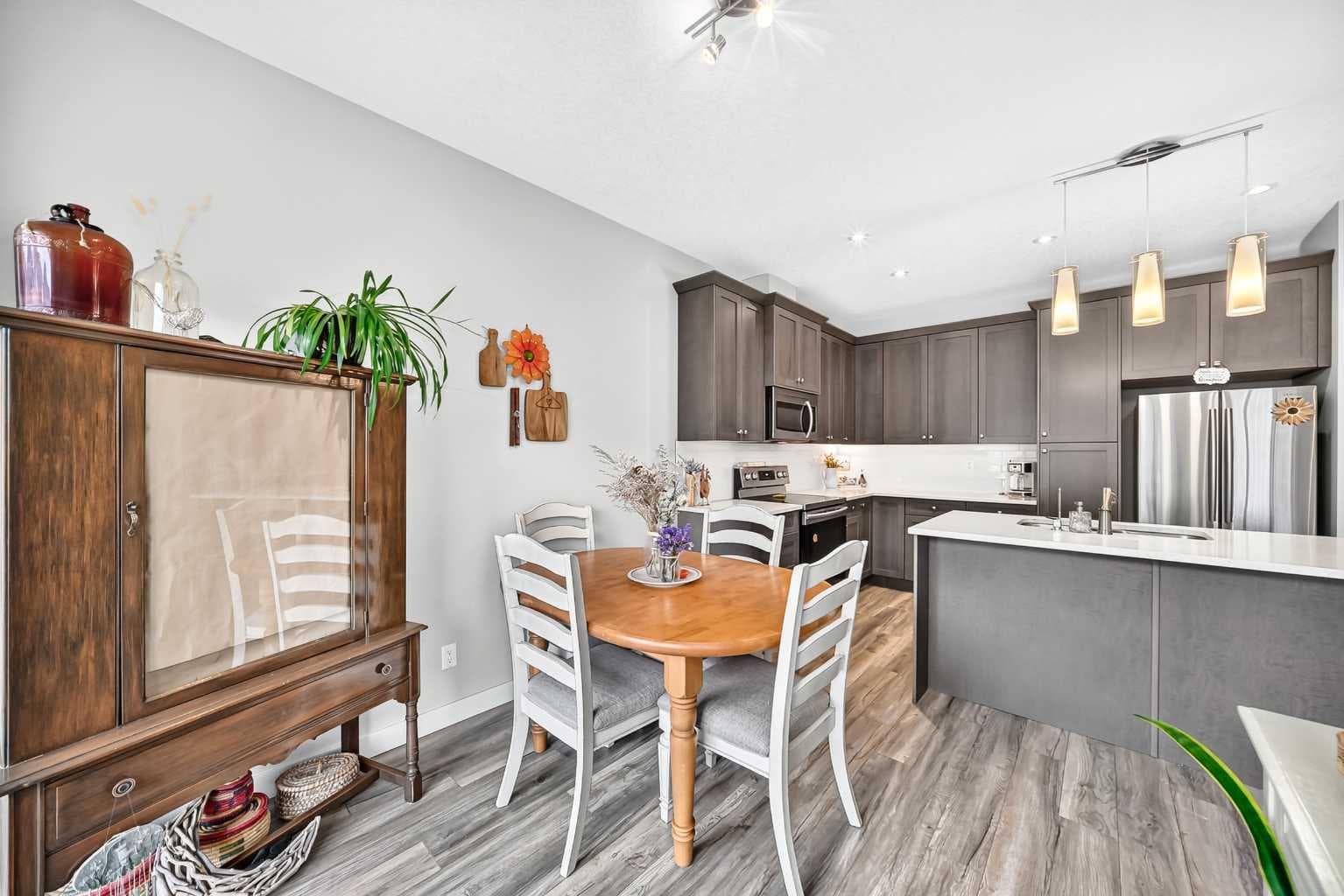 135 Reunion Loop NW