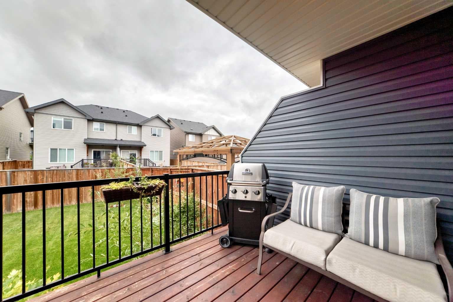 135 Reunion Loop NW