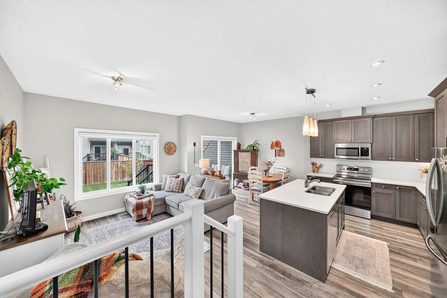 135 Reunion Loop NW