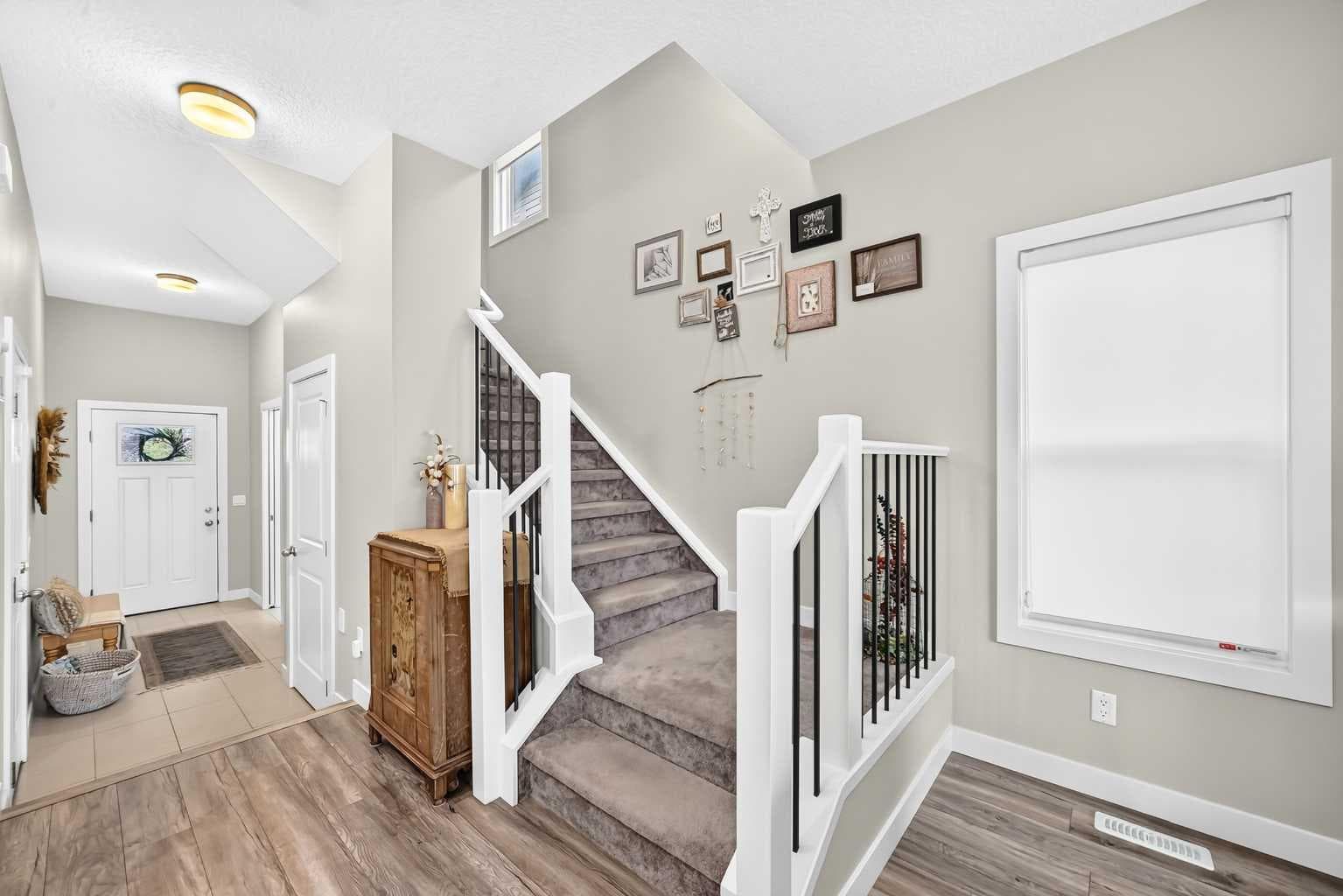 135 Reunion Loop NW