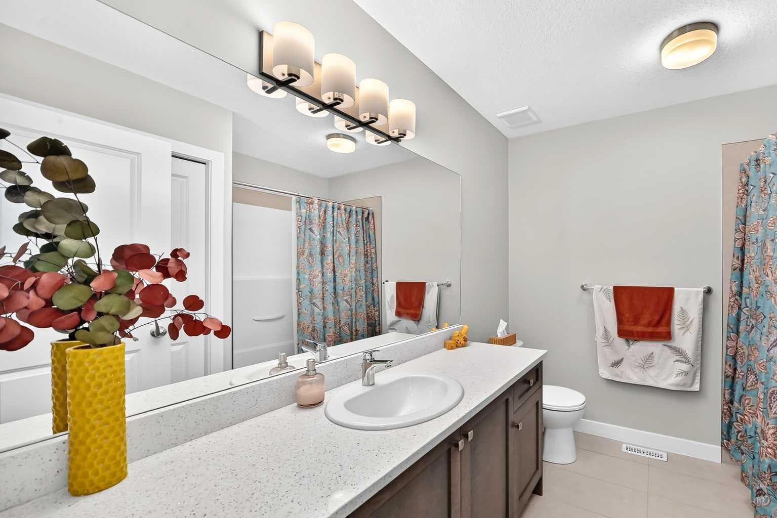 135 Reunion Loop NW