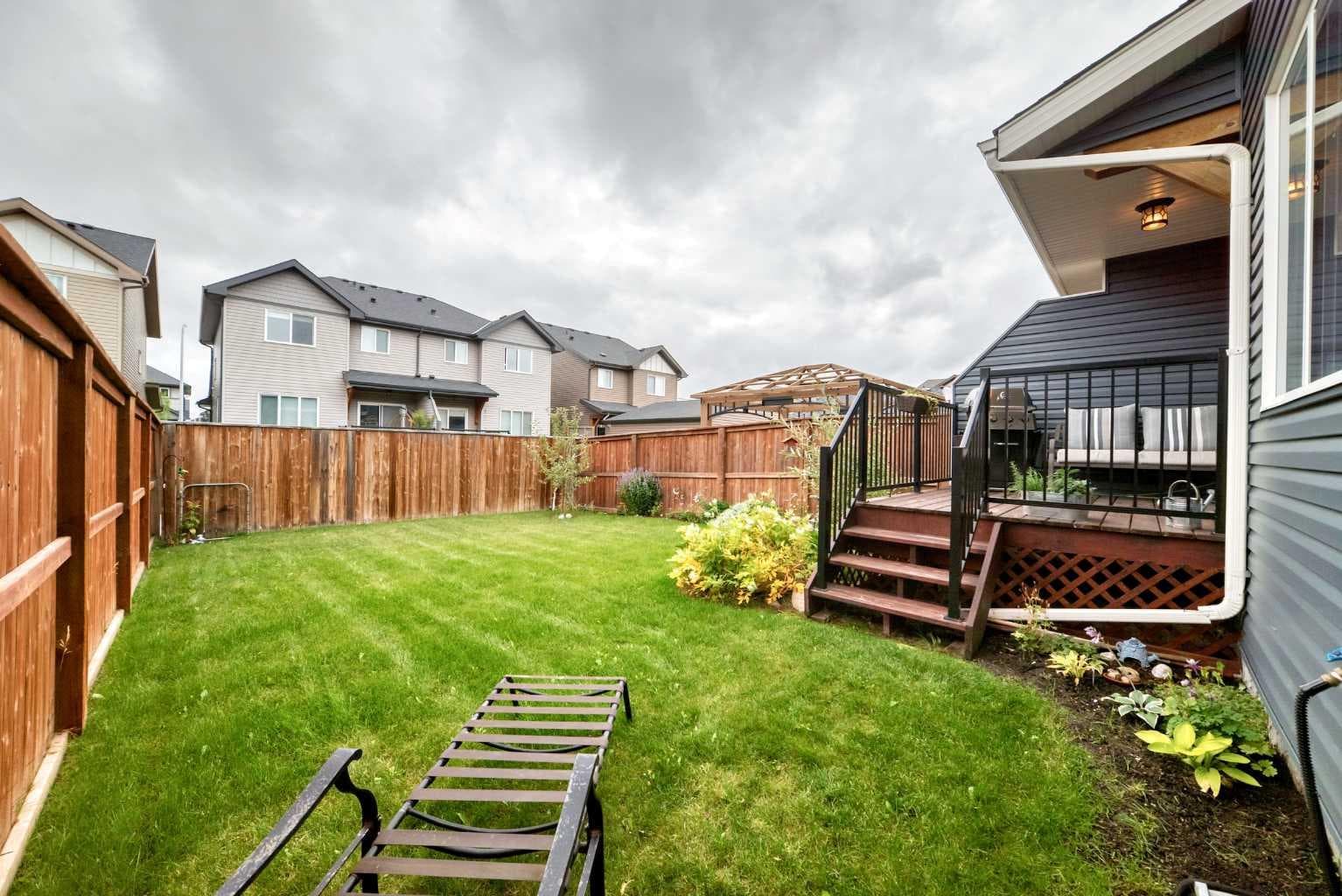 135 Reunion Loop NW