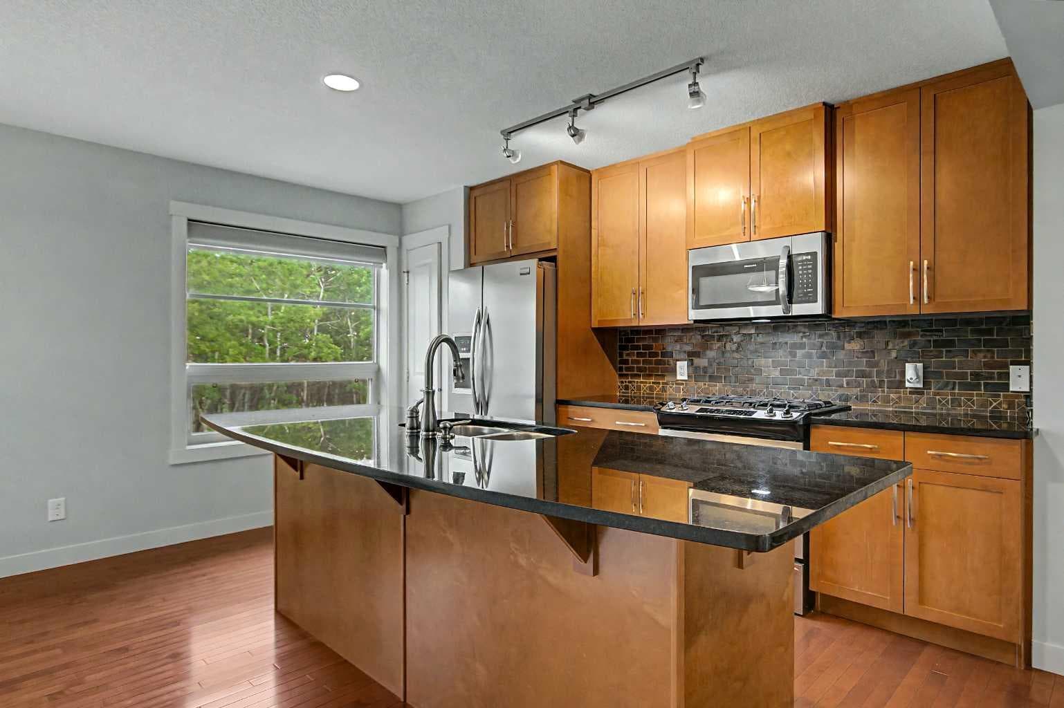 41 Aspen Hills Common SW