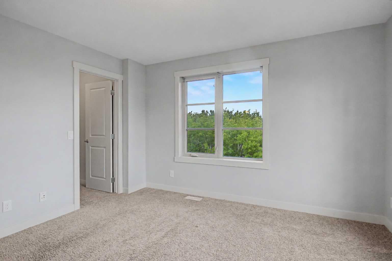 41 Aspen Hills Common SW