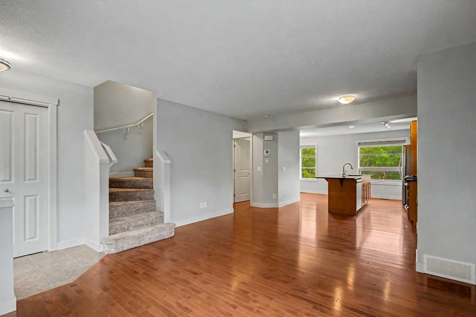 41 Aspen Hills Common SW