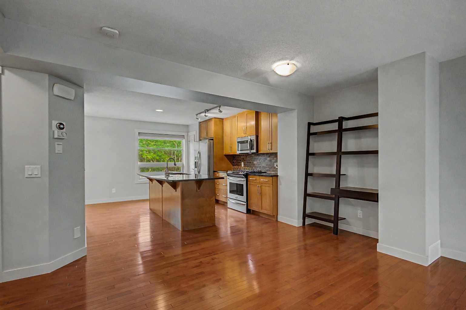 41 Aspen Hills Common SW