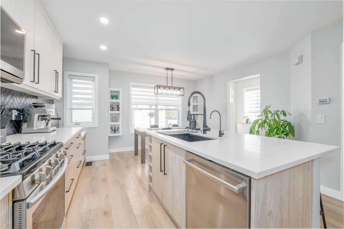 28 Copperfield Heath SE