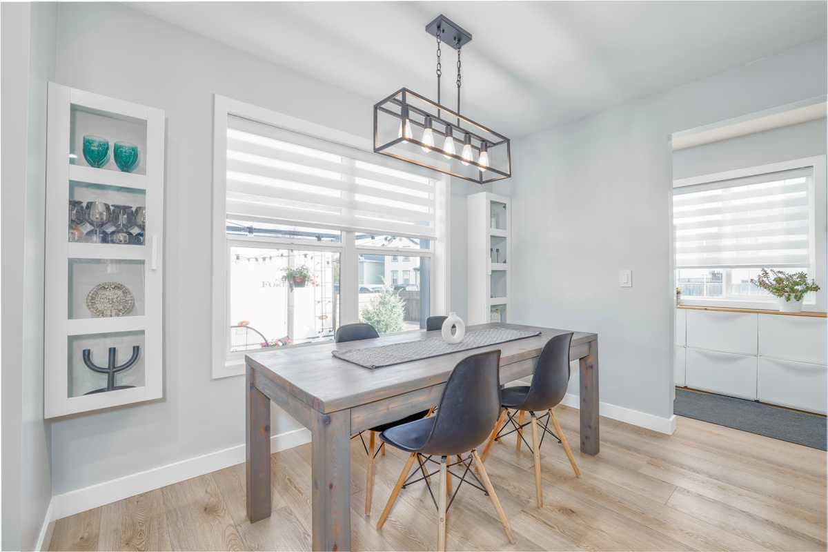 28 Copperfield Heath SE