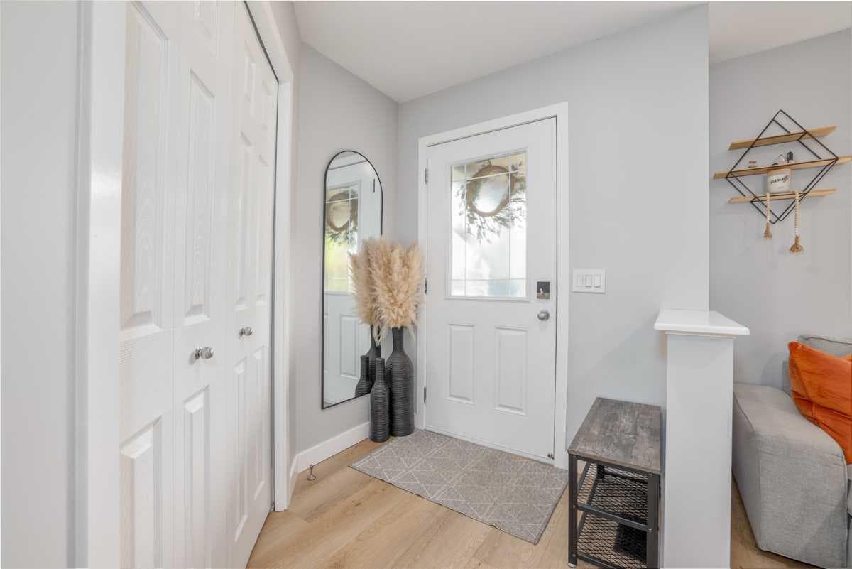 28 Copperfield Heath SE