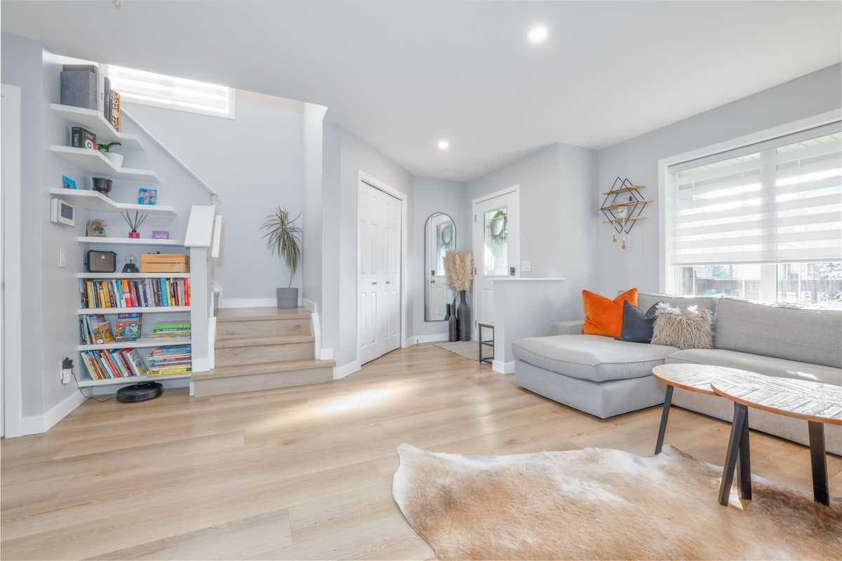 28 Copperfield Heath SE