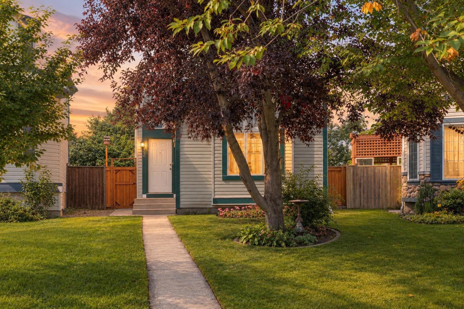 32 Country Hills Mews NW