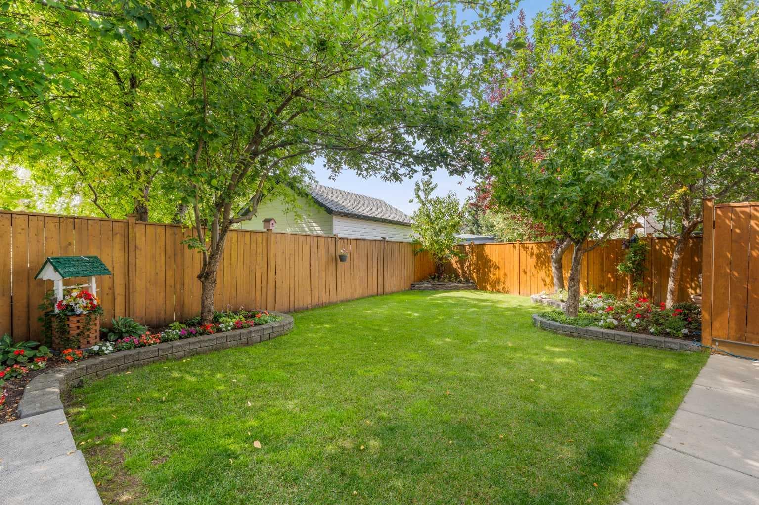32 Country Hills Mews NW
