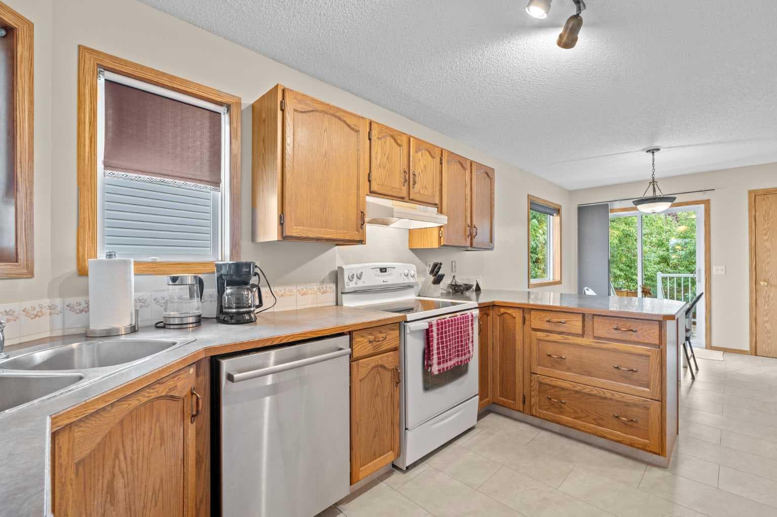 32 Country Hills Mews NW