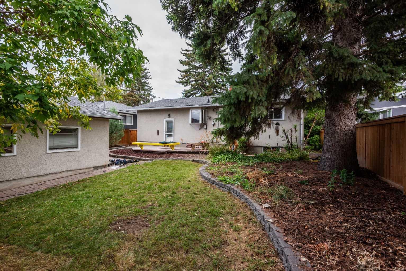 23 Arbour Crescent SE