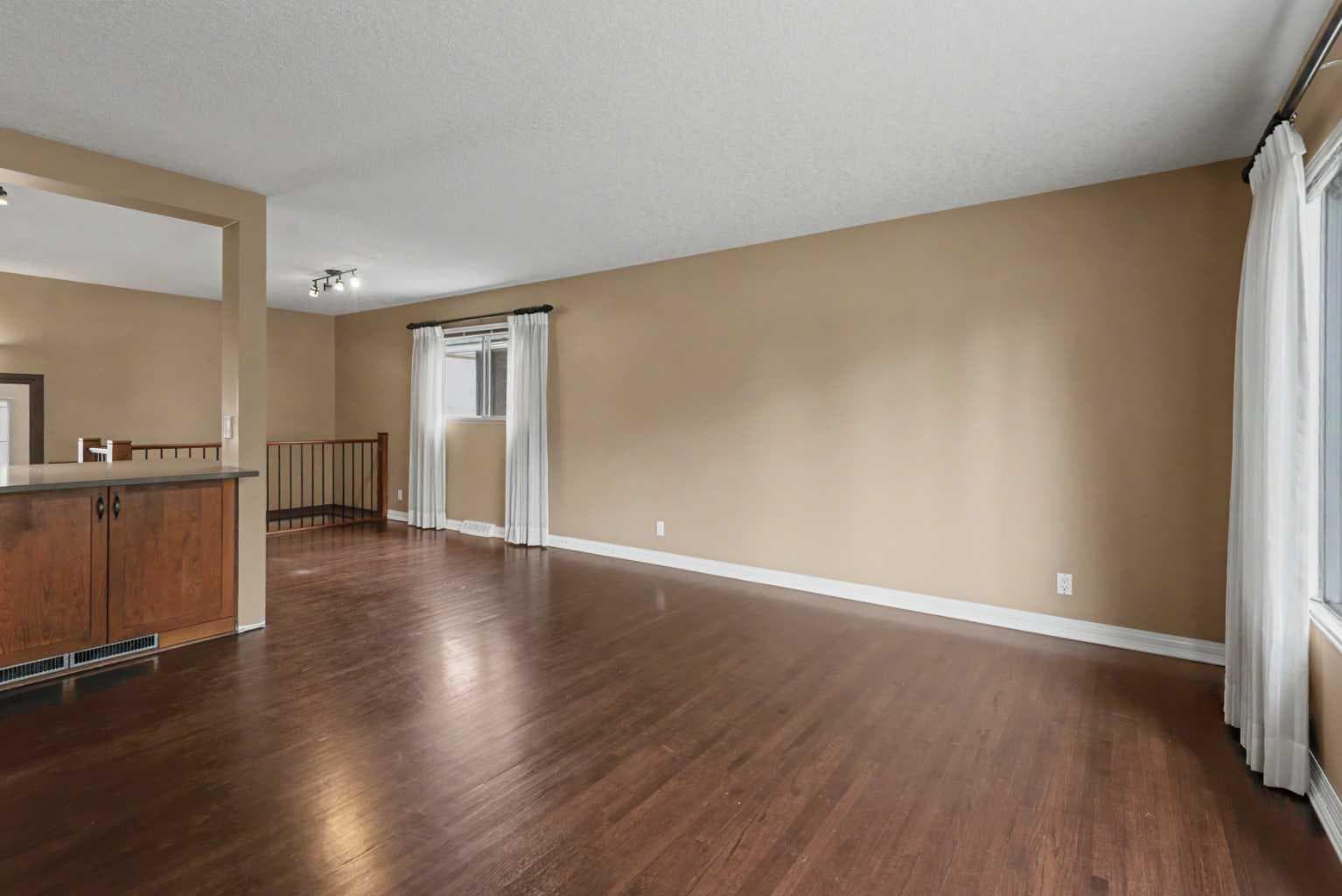 23 Arbour Crescent SE