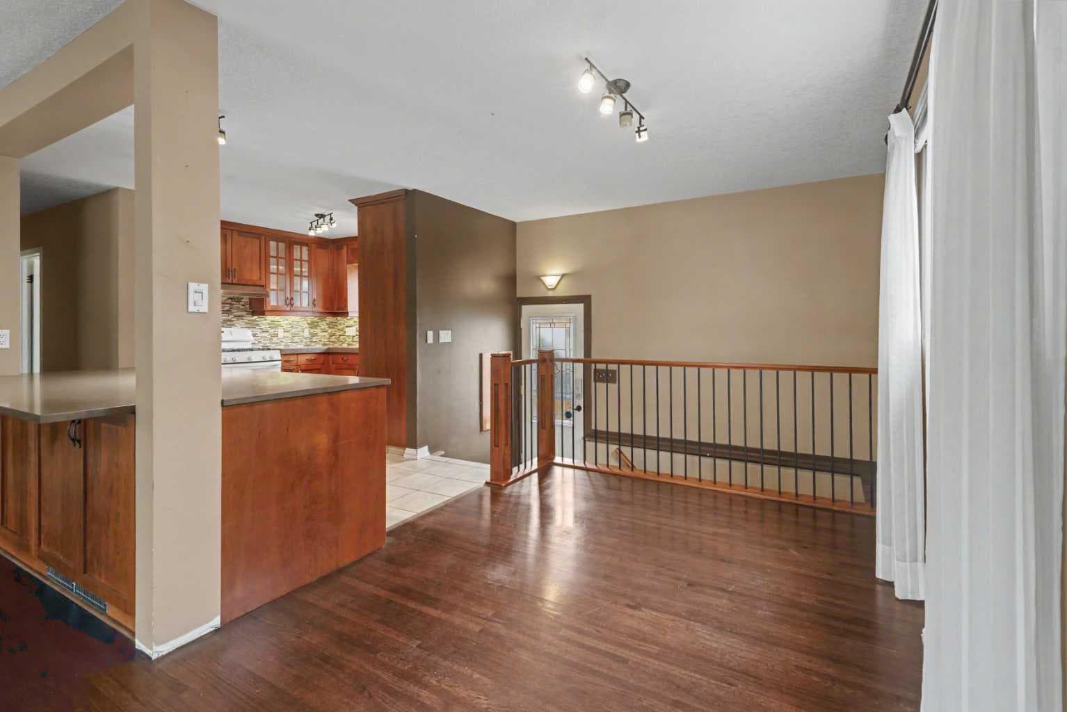 23 Arbour Crescent SE