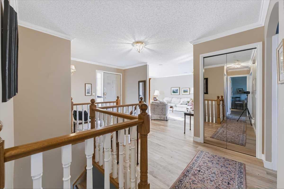 36, 140 Strathaven Circle SW