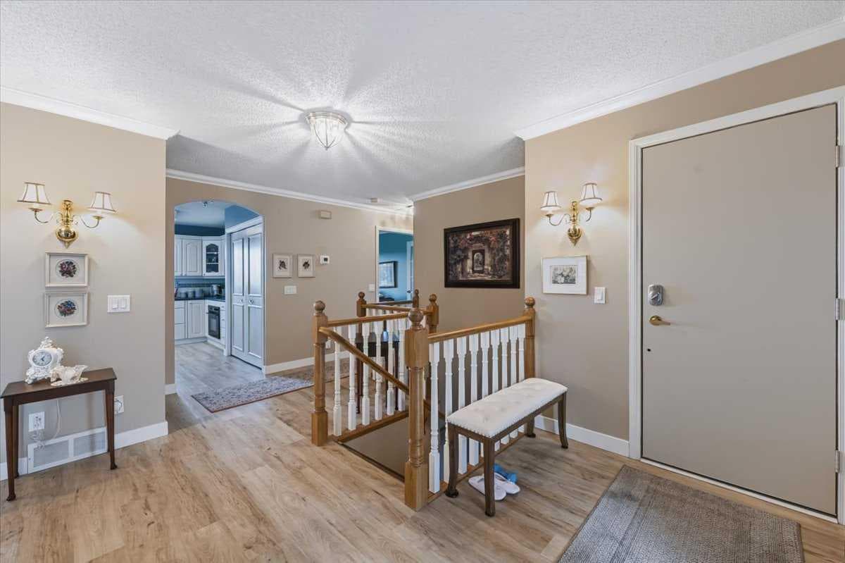 36, 140 Strathaven Circle SW