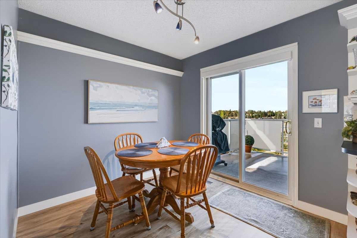 36, 140 Strathaven Circle SW