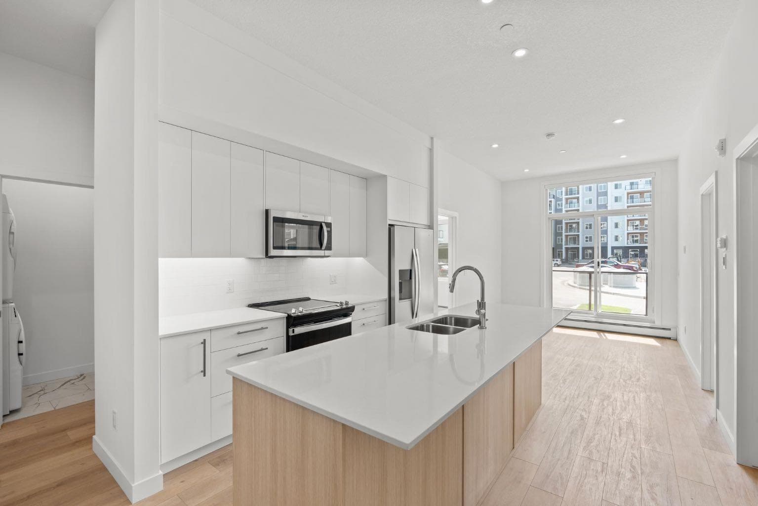 3204, 150 Carrington Gate NW