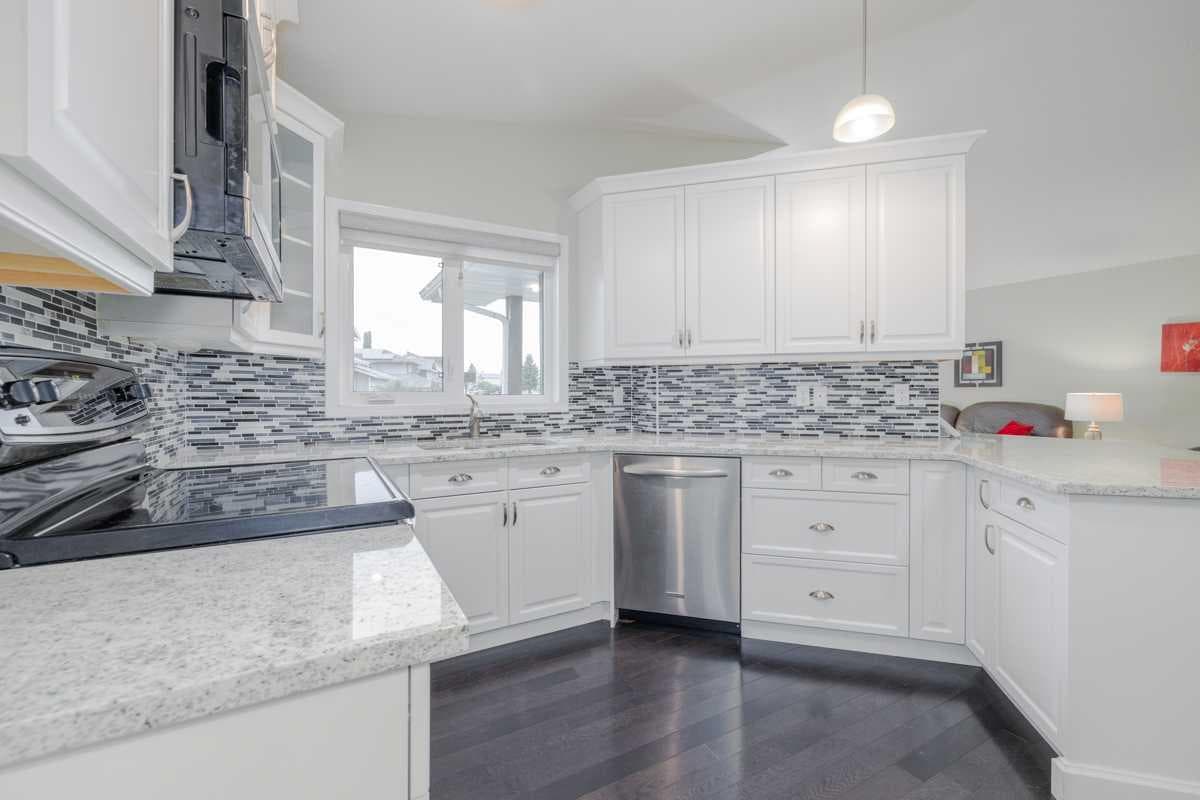 36 Sandpiper Way NW