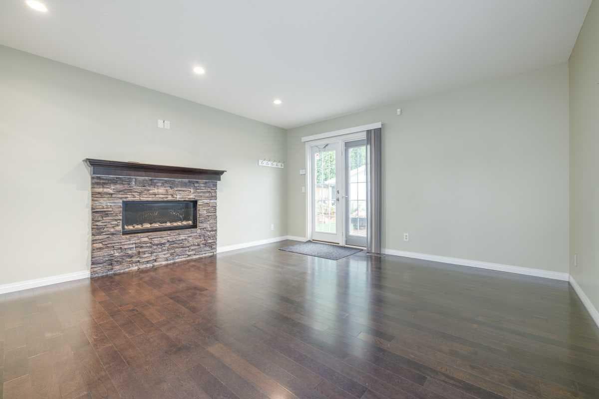 36 Sandpiper Way NW