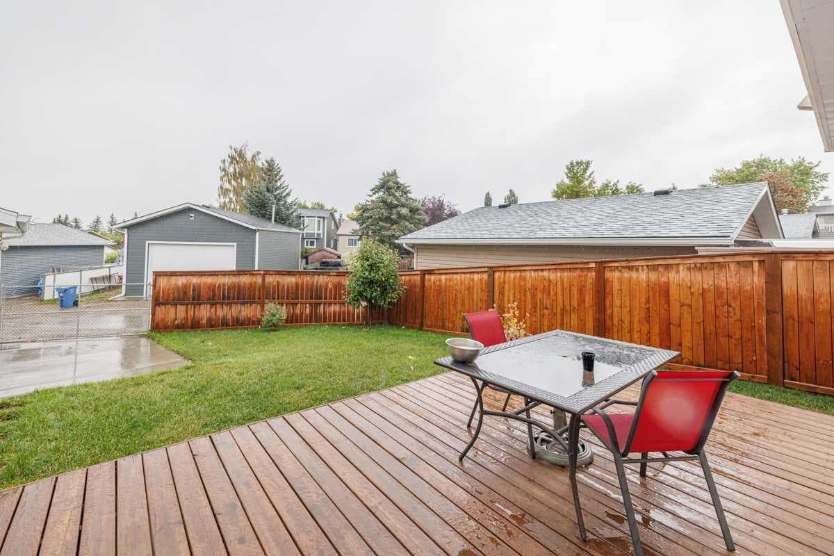 36 Sandpiper Way NW
