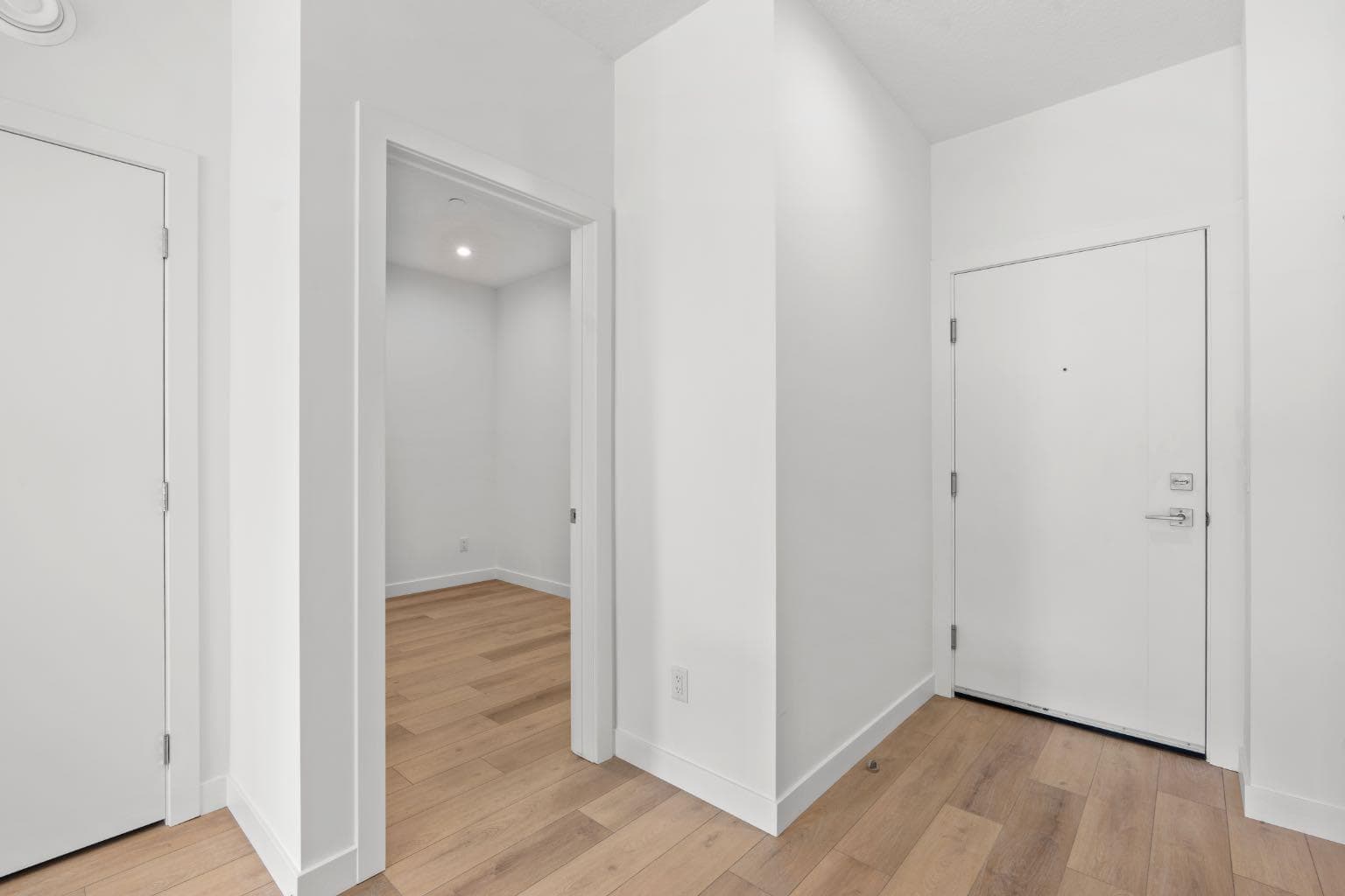 4214, 150 Carrington Gate NW