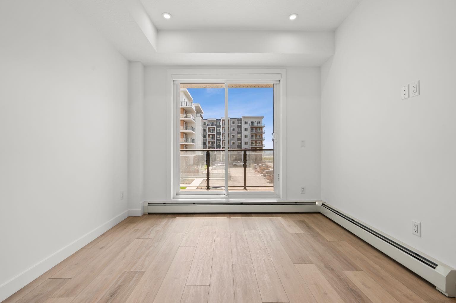 4214, 150 Carrington Gate NW