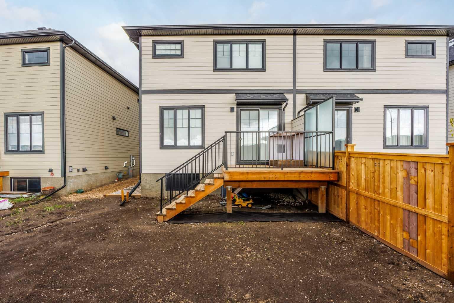 203 Greenwich Drive NW