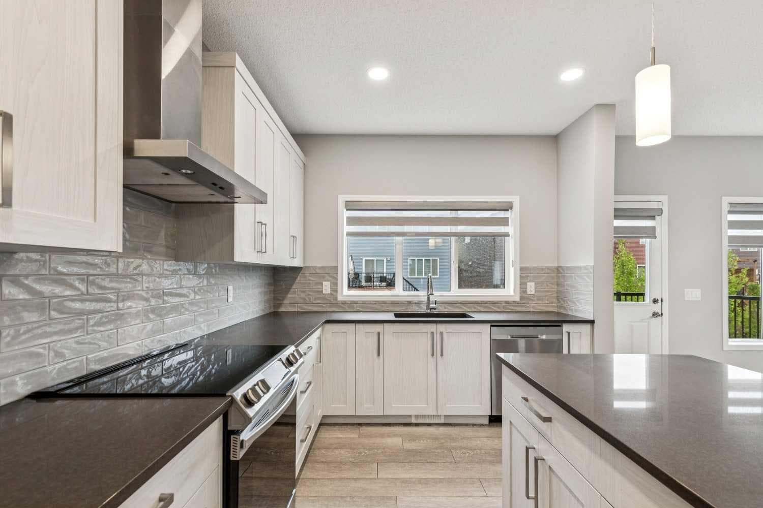 1020 Chinook Gate Heath SW