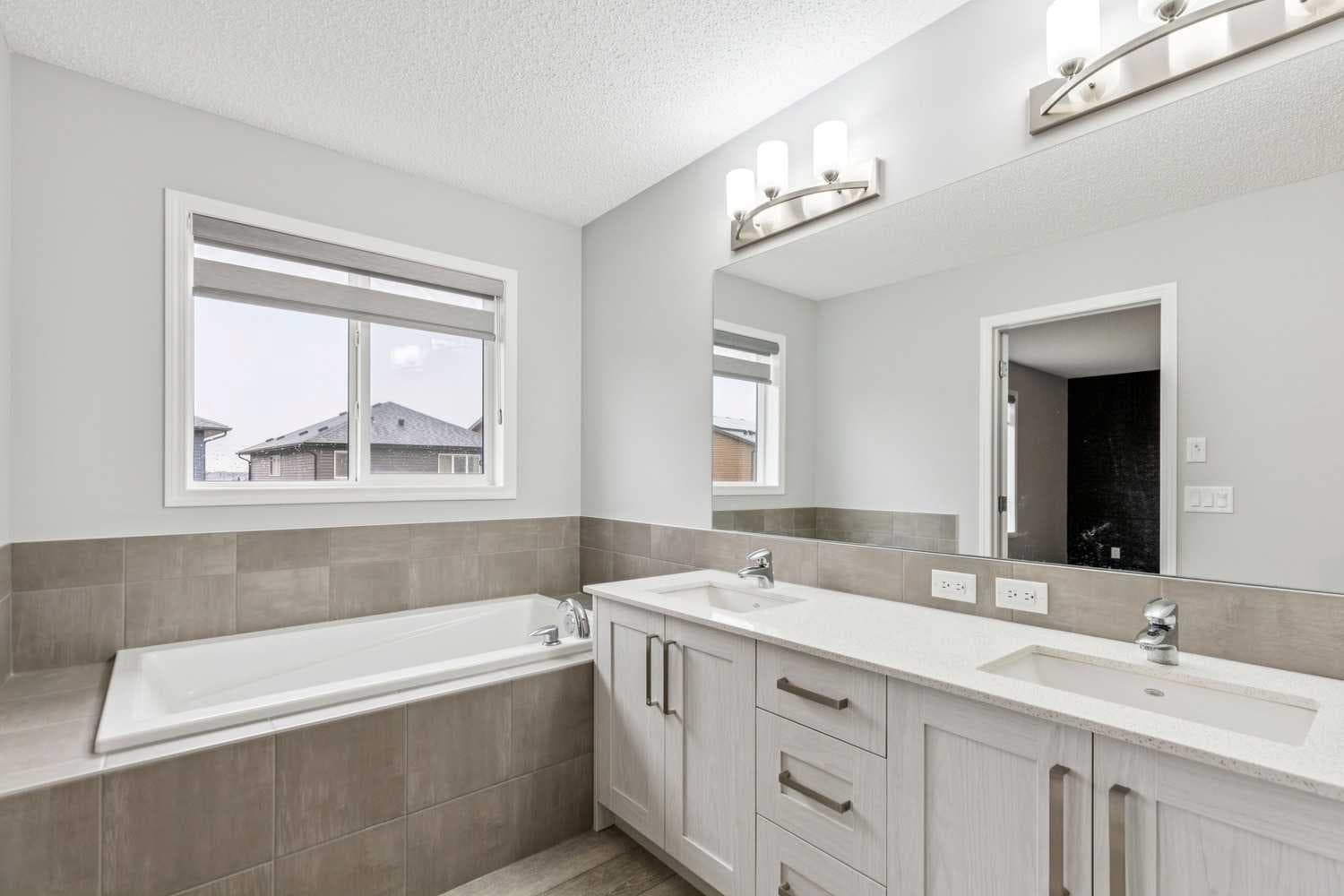 1020 Chinook Gate Heath SW
