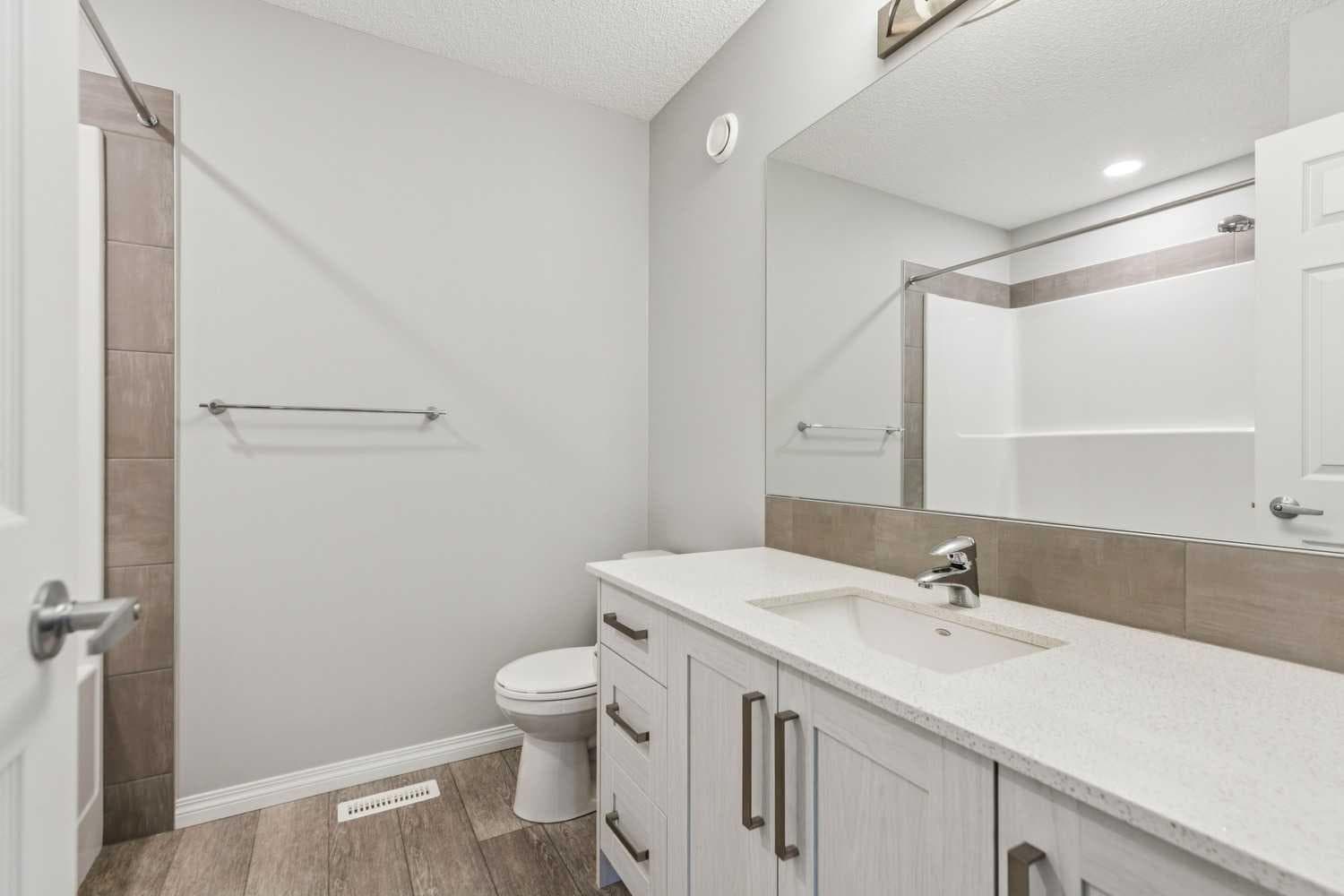 1020 Chinook Gate Heath SW