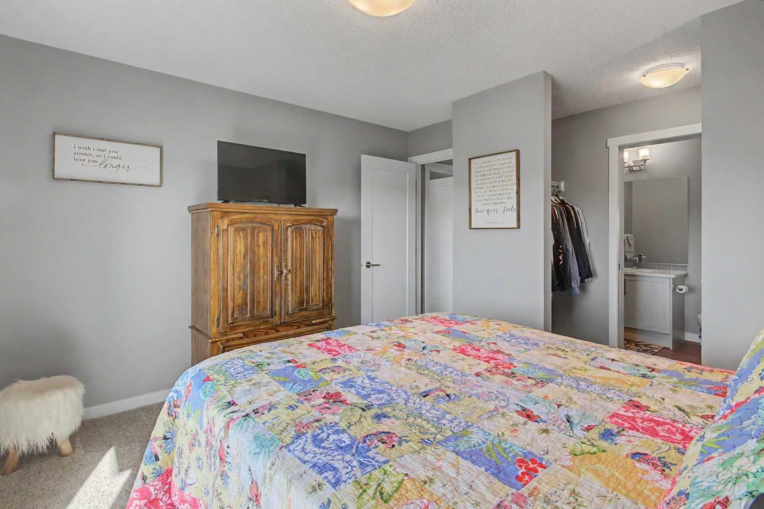 302, 428 Nolan Hill Drive NW