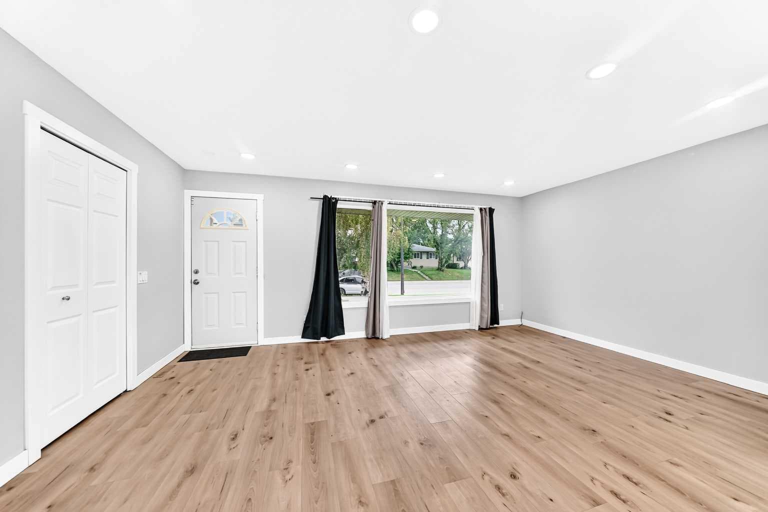 4123 Maryvale Drive NE